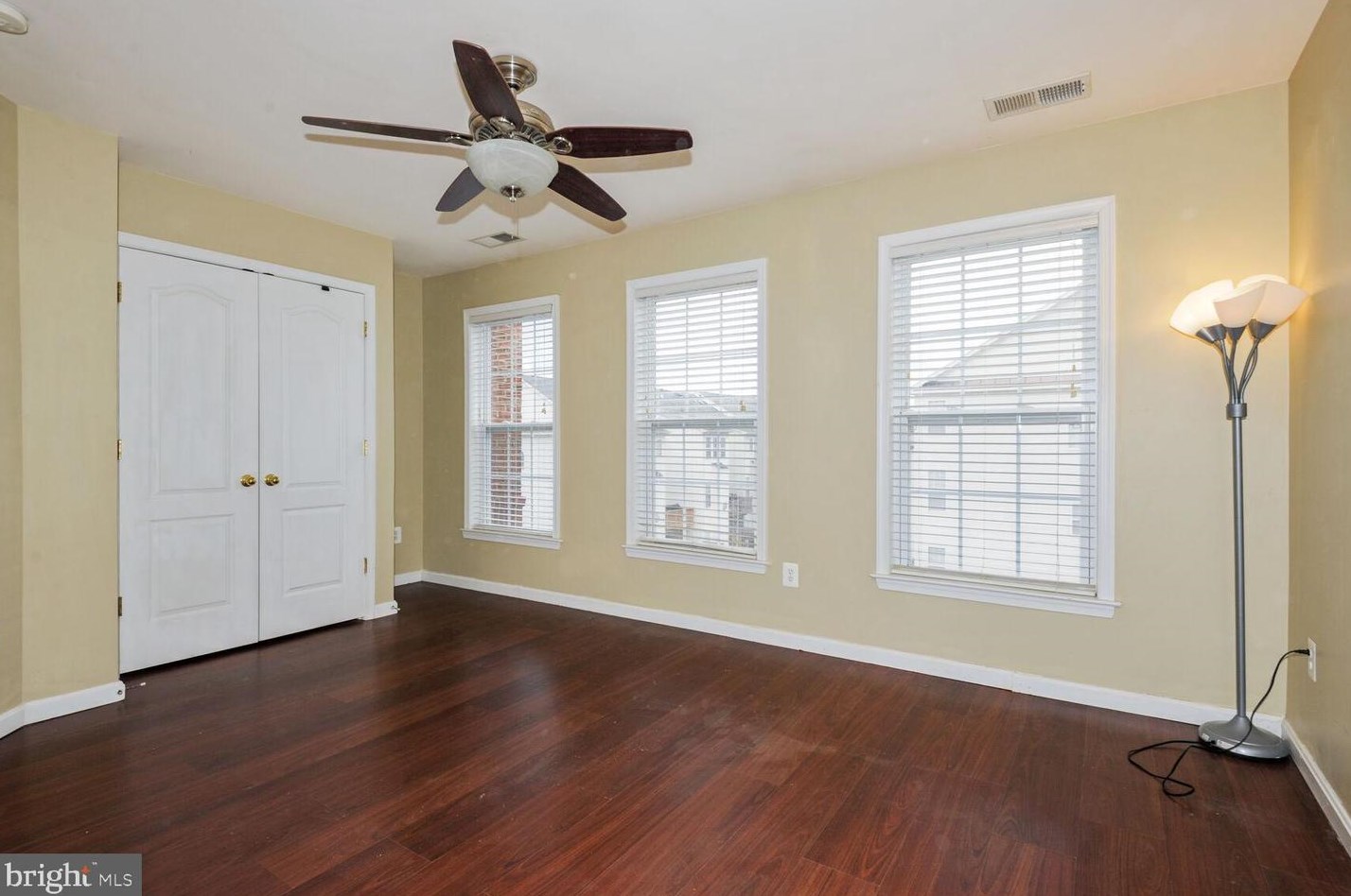 42037 Bushclover Ter, Stone Ridge VA  20105-5633 exterior