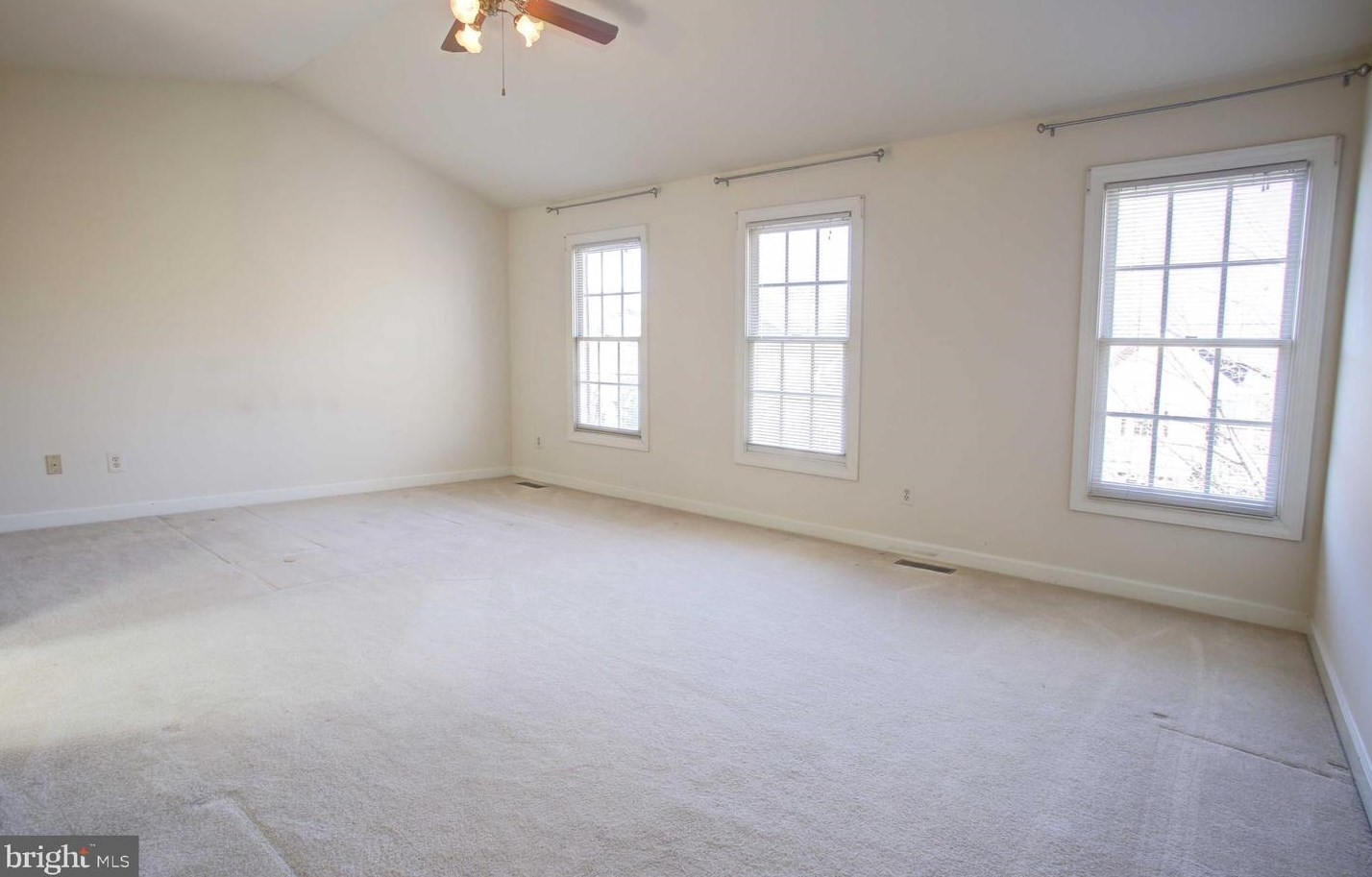 20596 Marsh Ct, Dulles VA  20165-7314 exterior