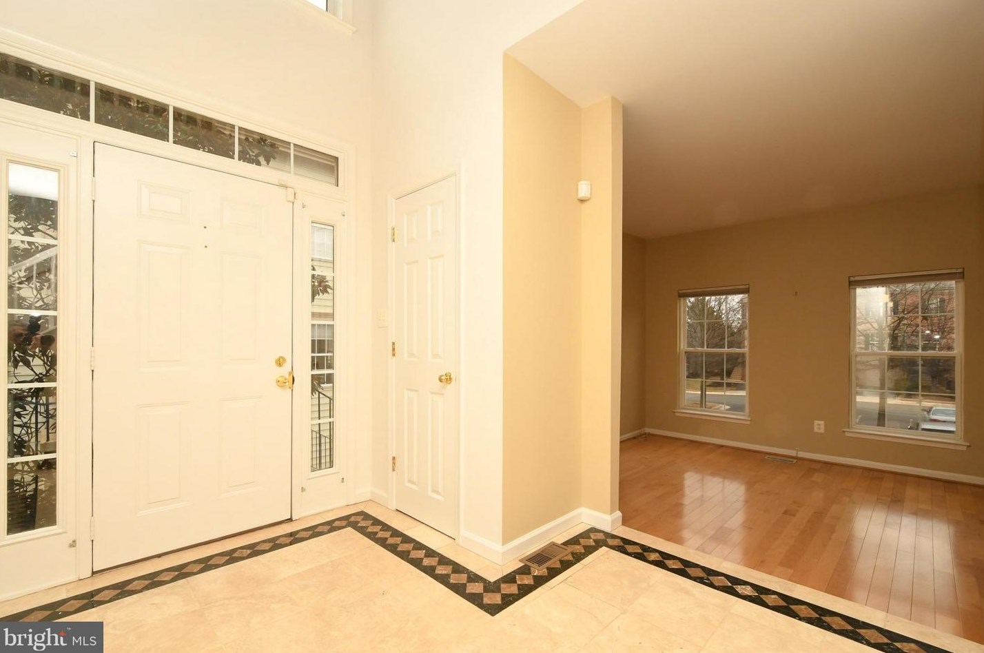 45849 Debhill Ter, Dulles VA  20166-2405 exterior