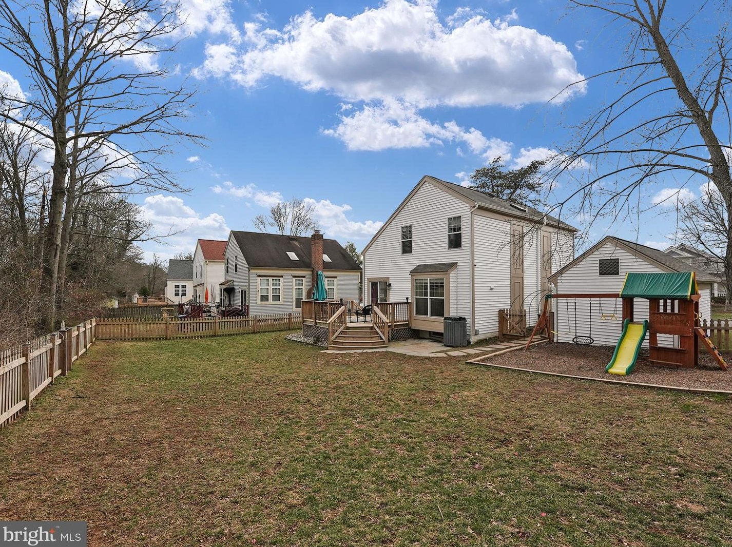 14 Fenton Wood Dr, Dulles VA  20165-5718 exterior