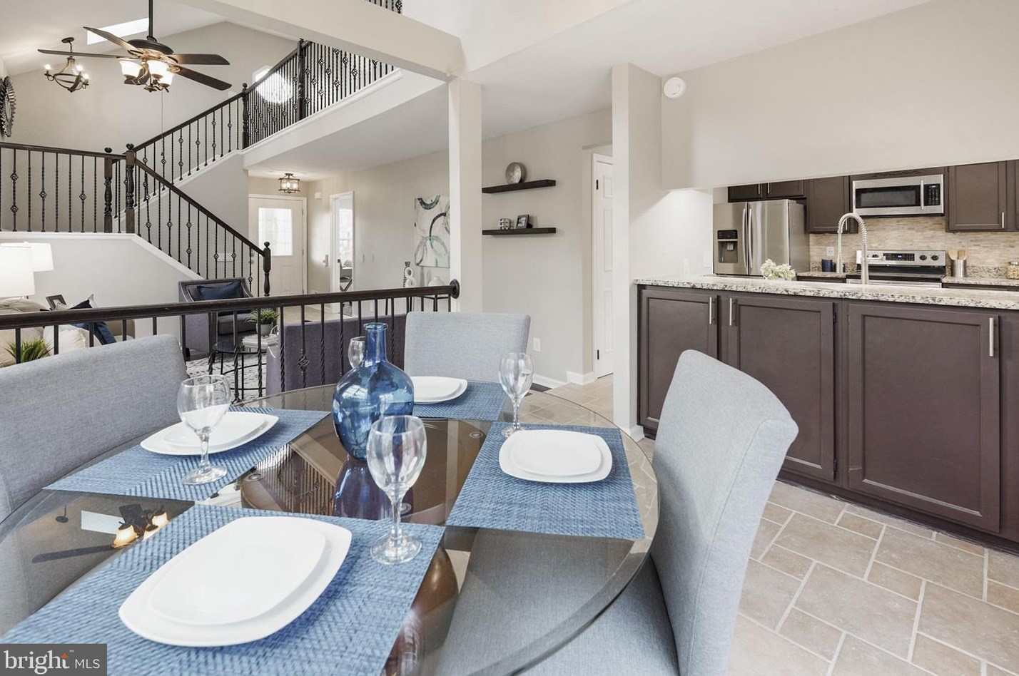 14 Fenton Wood Dr, Dulles VA  20165-5718 exterior