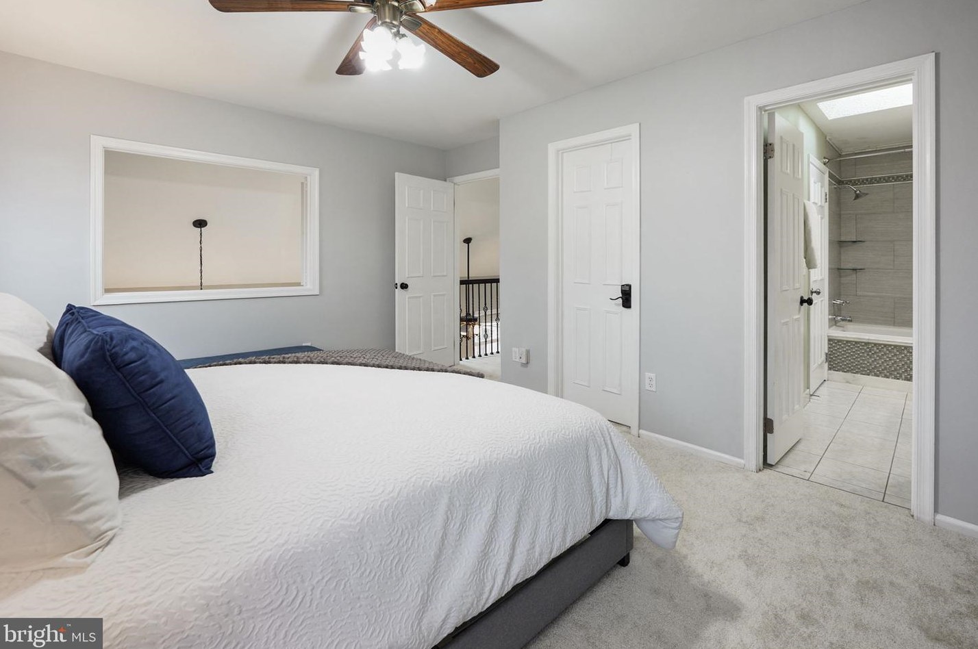 14 Fenton Wood Dr, Dulles VA  20165-5718 exterior