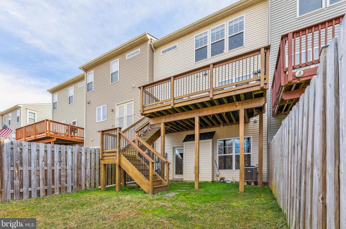 43468 Hopestone Ter, Fairfax VA  20152-1993 exterior