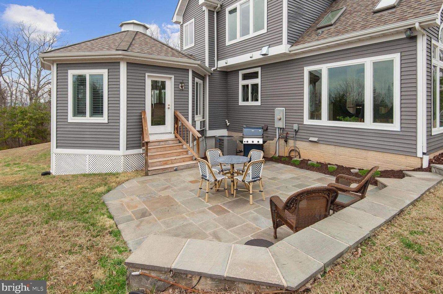 23972 Deep Hollow Ln, Stone Ridge VA  20105-2120 exterior