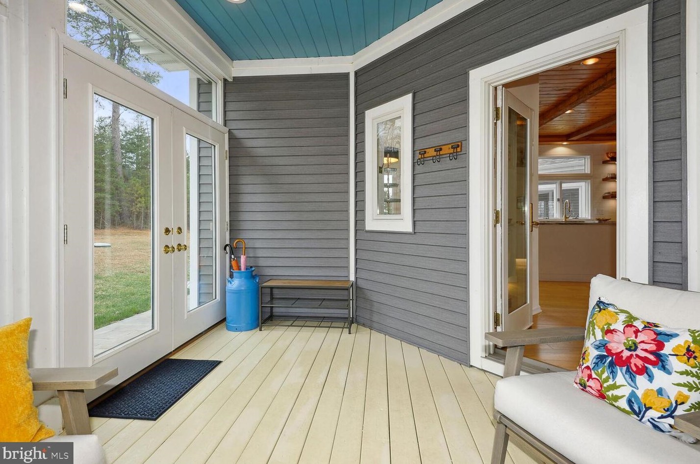 23972 Deep Hollow Ln, Stone Ridge VA  20105-2120 exterior