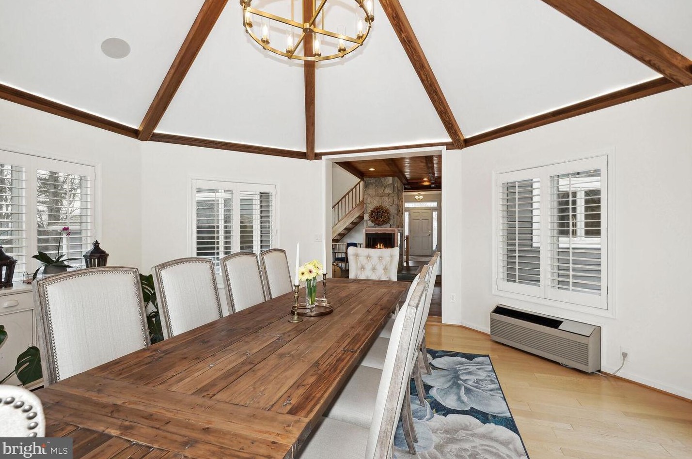 23972 Deep Hollow Ln, Stone Ridge VA  20105-2120 exterior