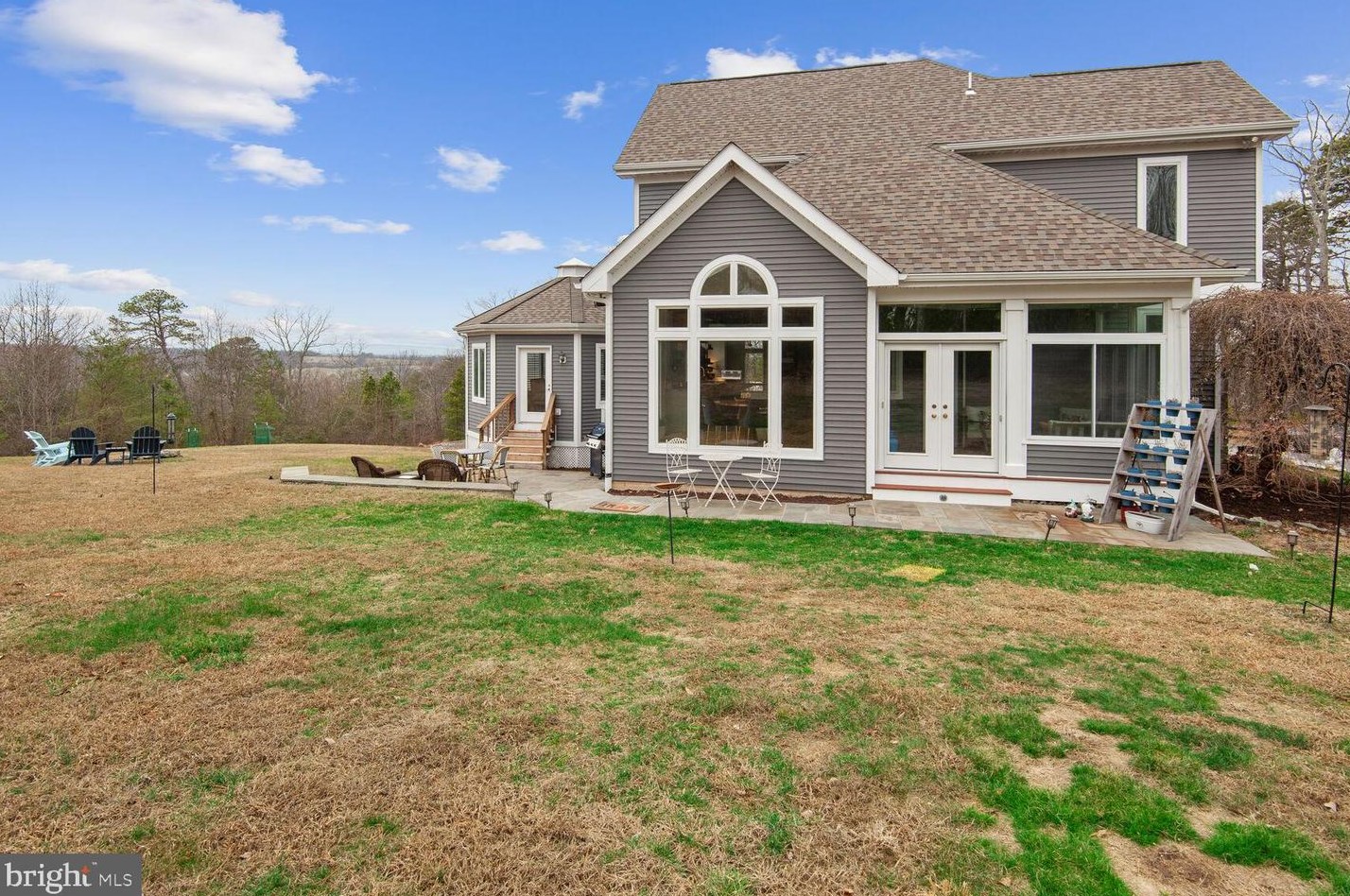 23972 Deep Hollow Ln, Stone Ridge VA  20105-2120 exterior