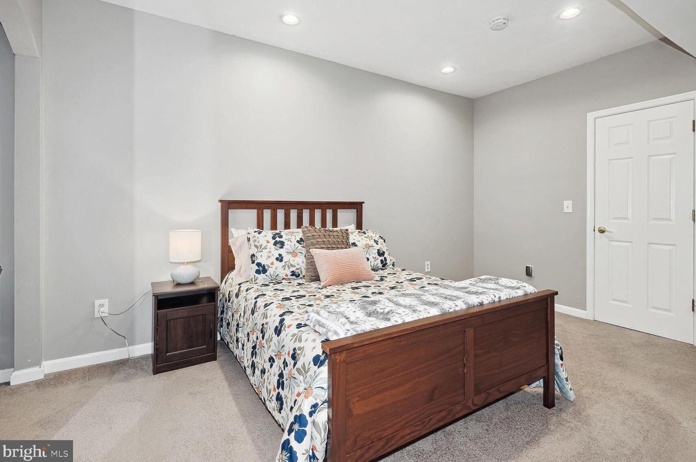 23972 Deep Hollow Ln, Stone Ridge VA  20105-2120 exterior