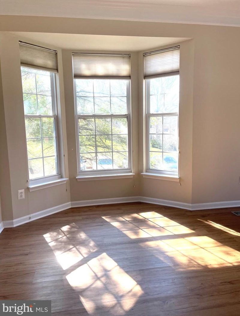 20844 Miranda Falls Sq, Dulles VA  20165-2482 exterior
