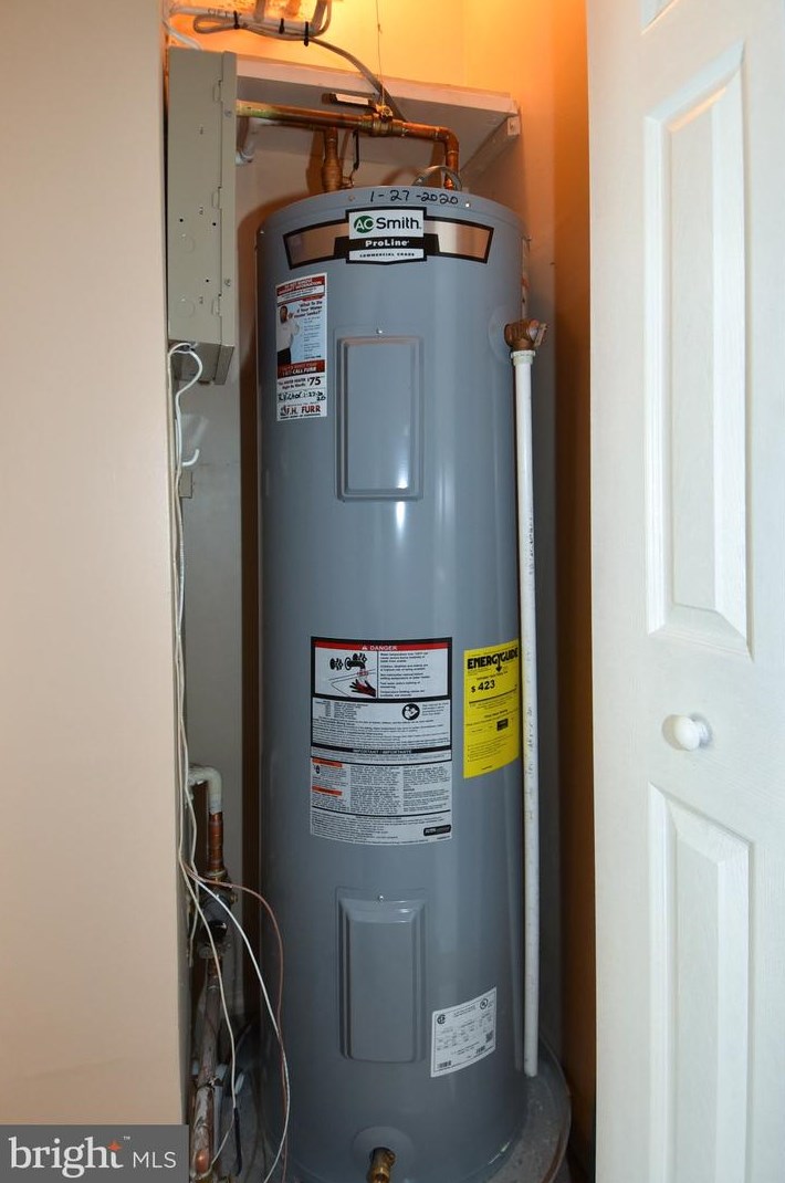 46723 Fielding Ter, Dulles VA  20164-2349 exterior