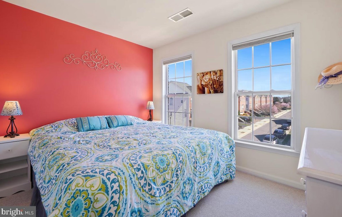 25129 Cutgrass Ter, Stone Ridge VA 20105-5639 exterior