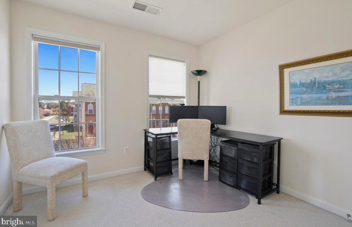 25129 Cutgrass Ter, Stone Ridge VA 20105-5639 exterior