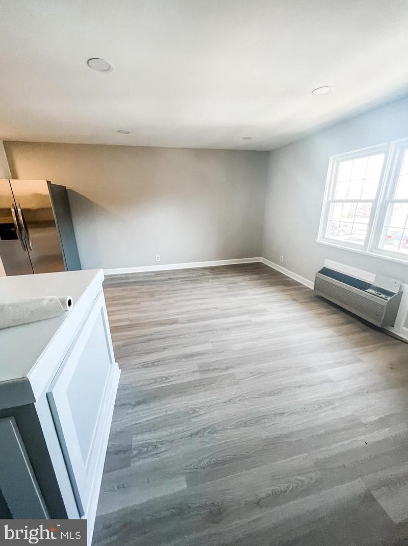 107 Emory Dr, Dulles VA  20164-3118 exterior