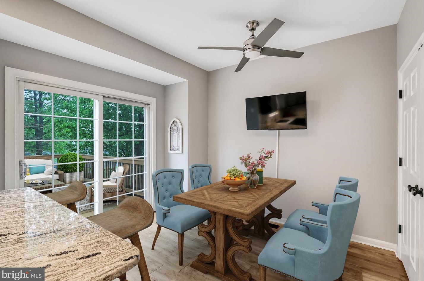 21740 Kings Crossing Ter, Ashburn VA  20147-4515 exterior