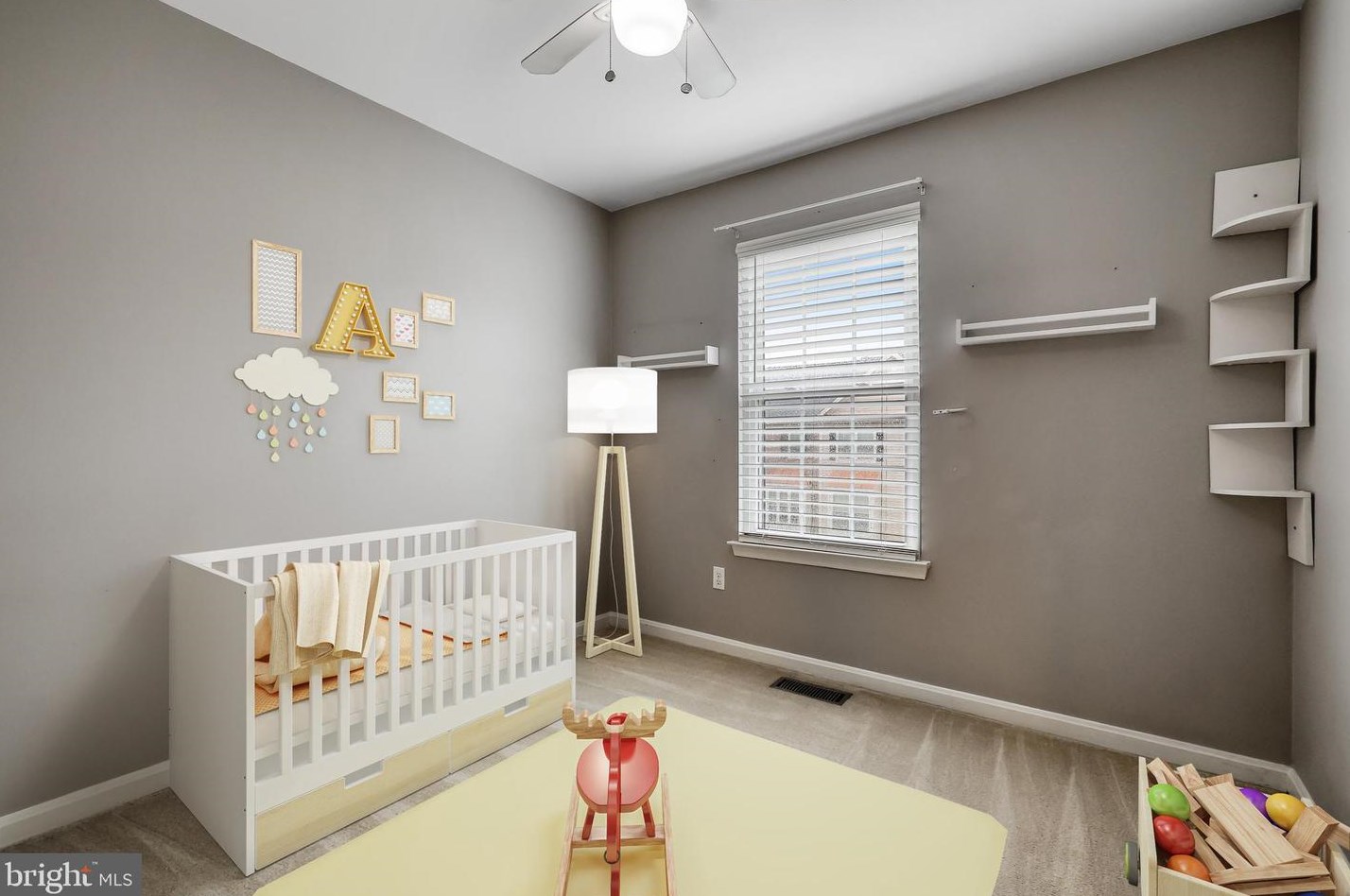 21740 Kings Crossing Ter, Ashburn VA  20147-4515 exterior