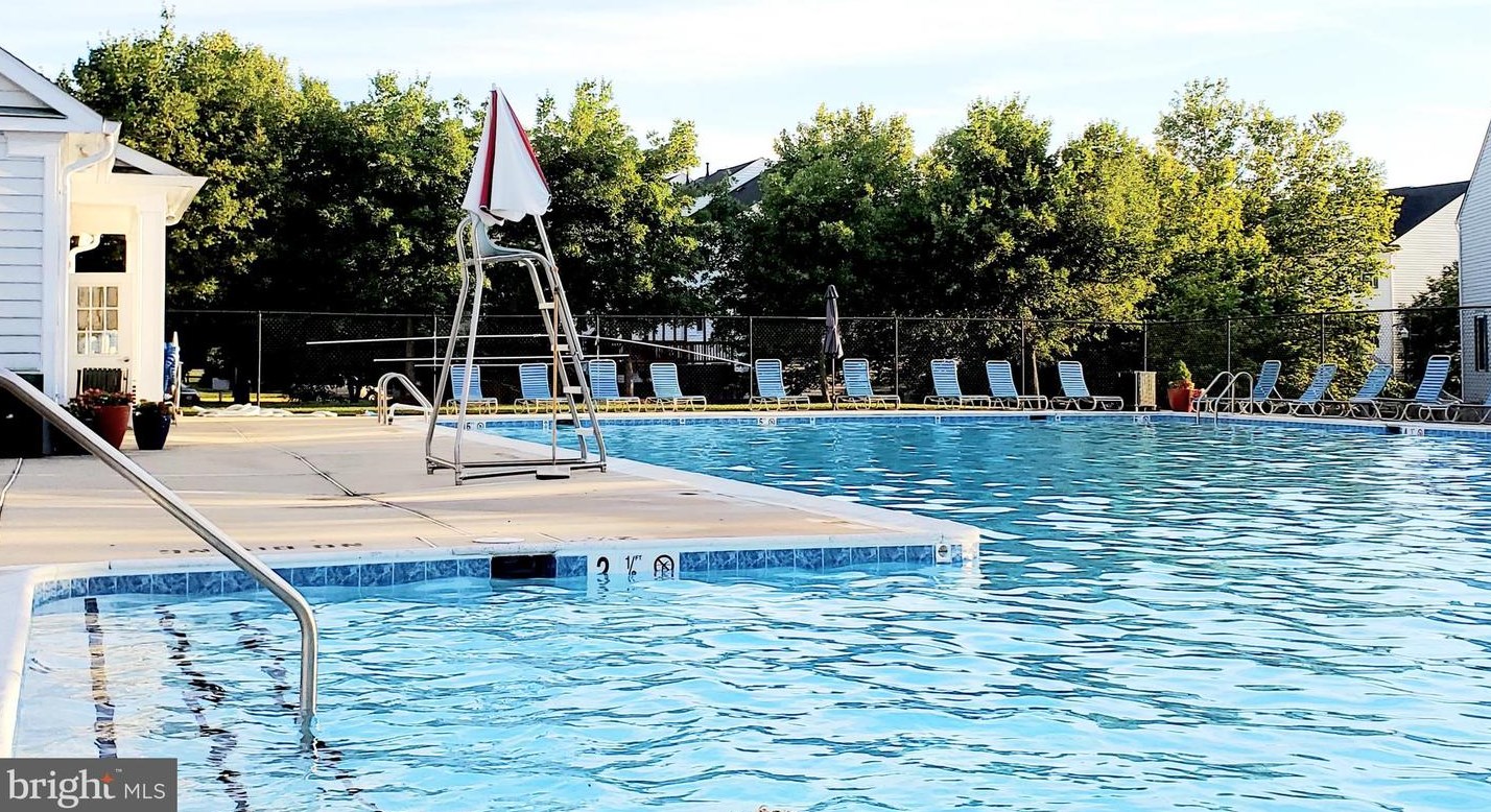 21740 Kings Crossing Ter, Ashburn VA  20147-4515 exterior