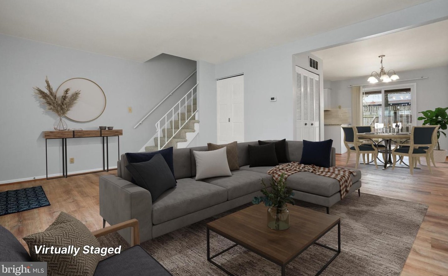 301 Cornell Dr, Dulles VA  20164-5426 exterior