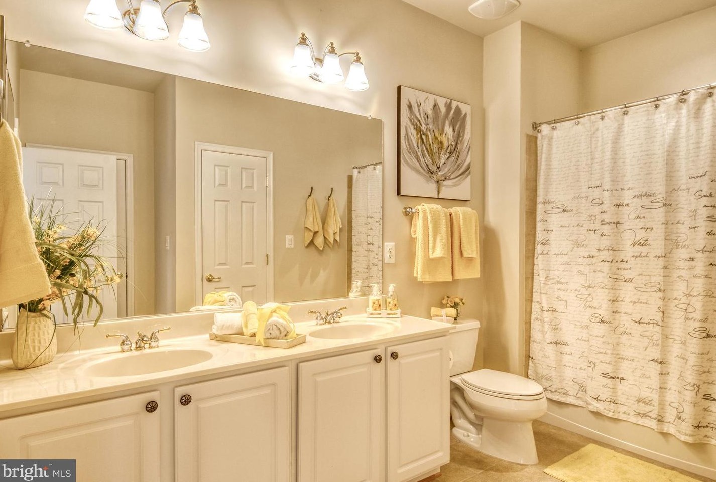 47640 Paulsen Sq, Dulles VA  20165-5193 exterior