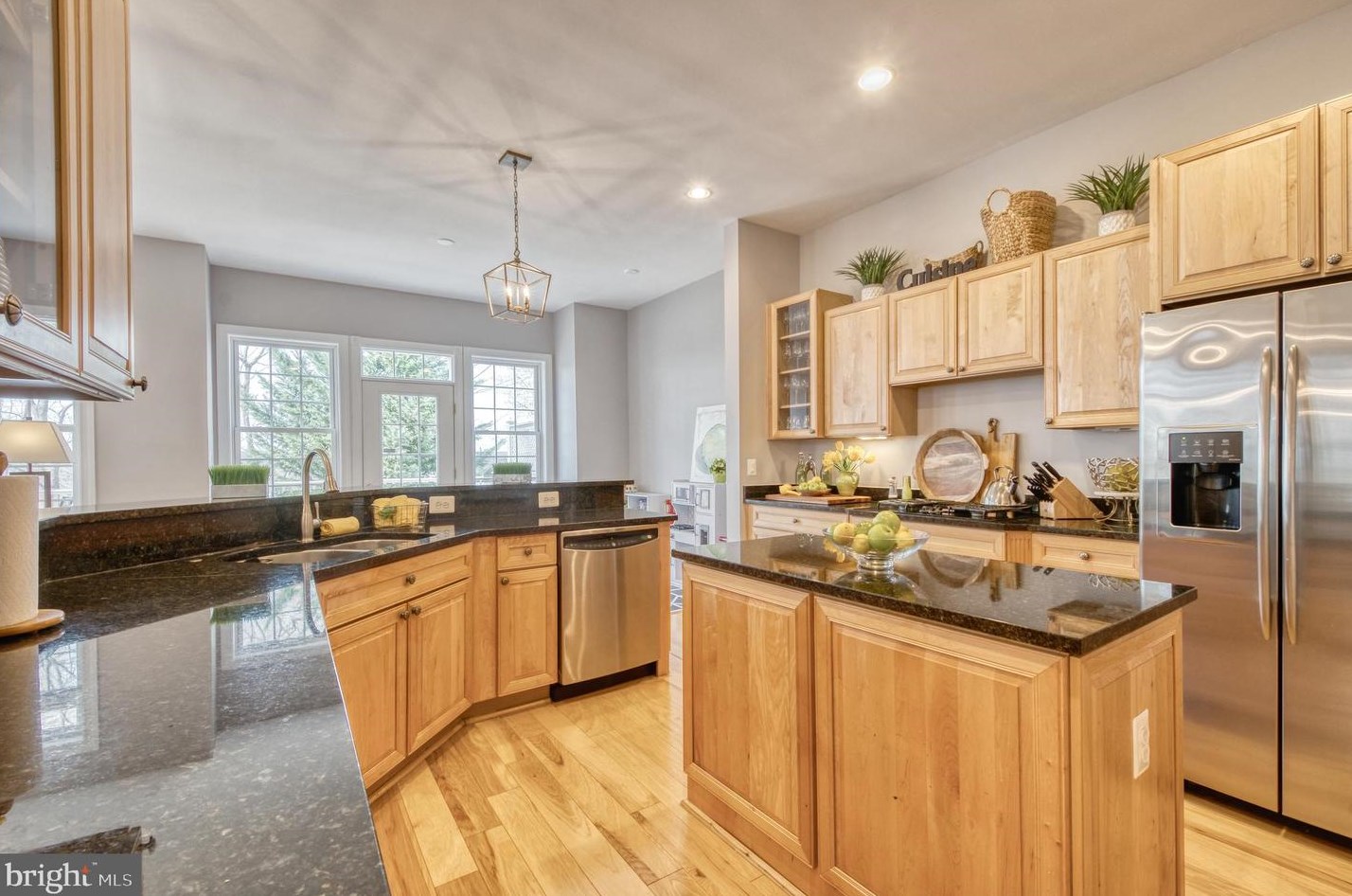 47640 Paulsen Sq, Dulles VA  20165-5193 exterior