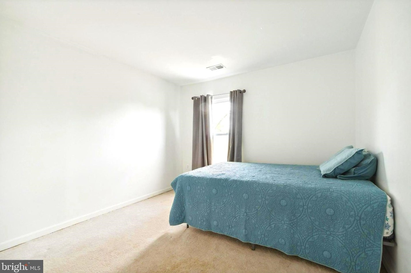 807 Concord Ct, Dulles VA  20164-4212 exterior