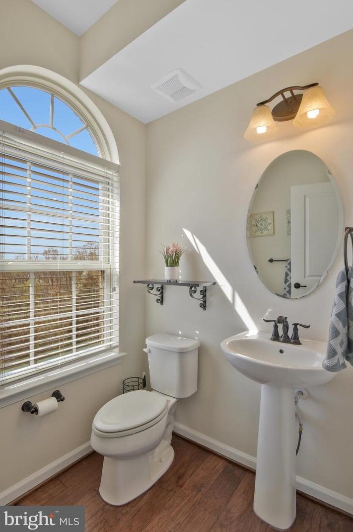 25898 Racing Sun Dr, Stone Ridge VA  20105 exterior