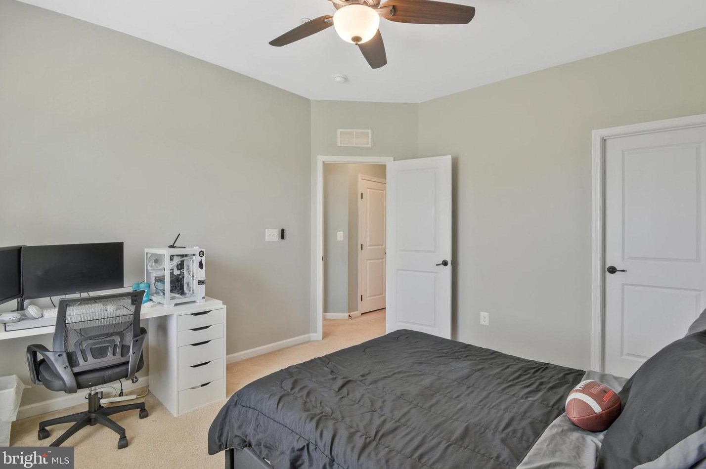 25898 Racing Sun Dr, Stone Ridge VA  20105 exterior