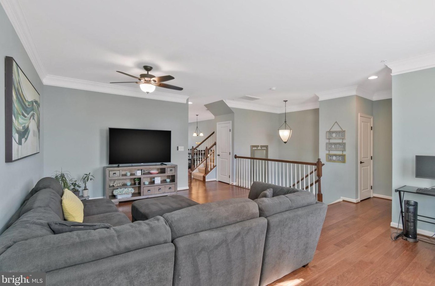 25898 Racing Sun Dr, Stone Ridge VA  20105 exterior