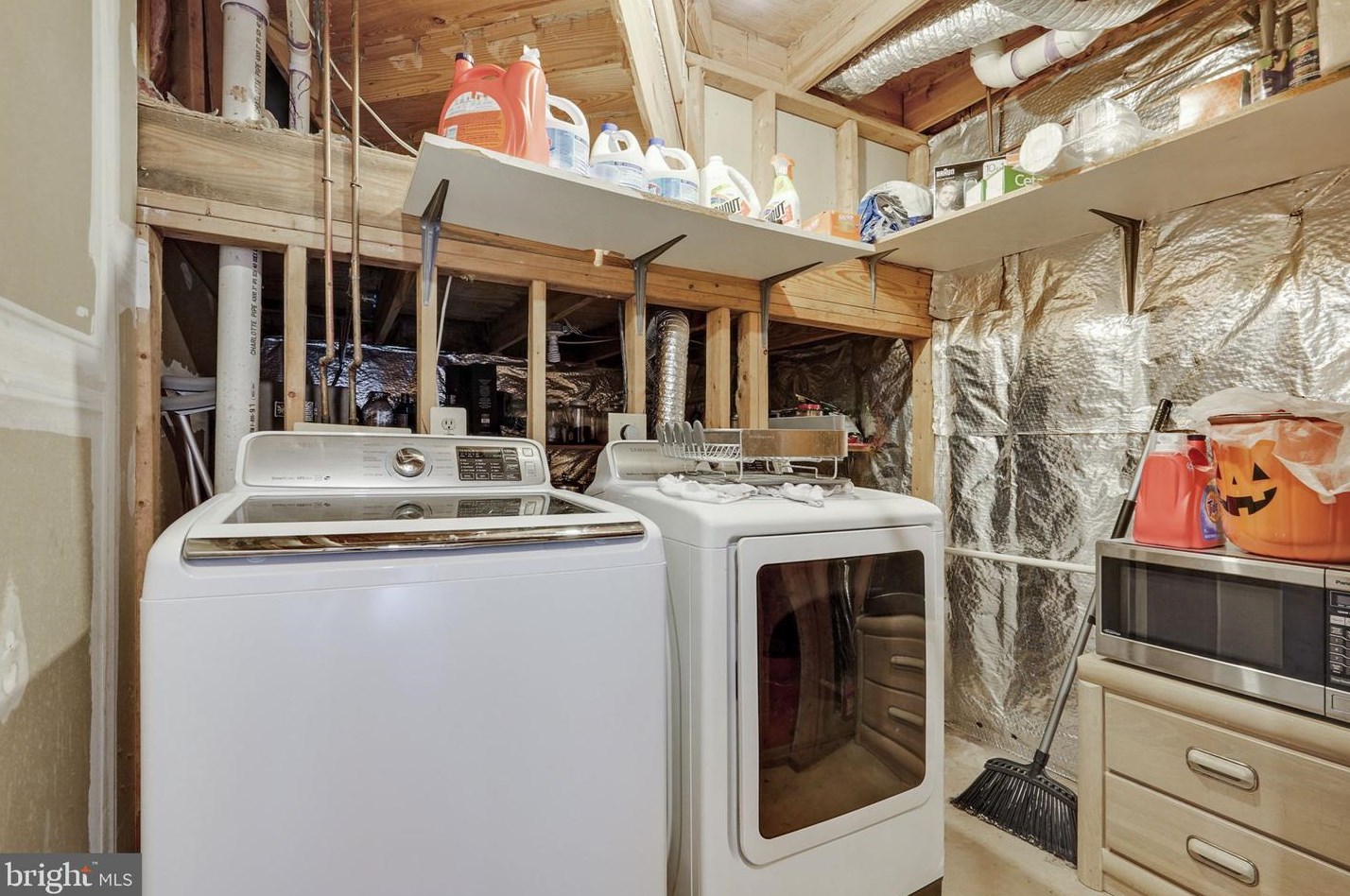 46665 Turnstone Sq, Sterling VA  20164-7025 exterior