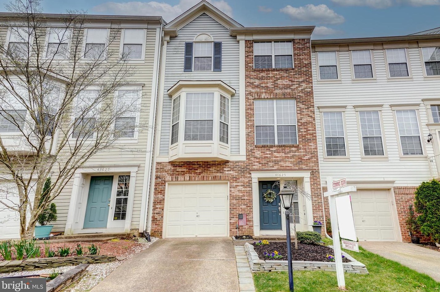 47625 Sandbank Sq, Dulles VA  20165-7465 exterior