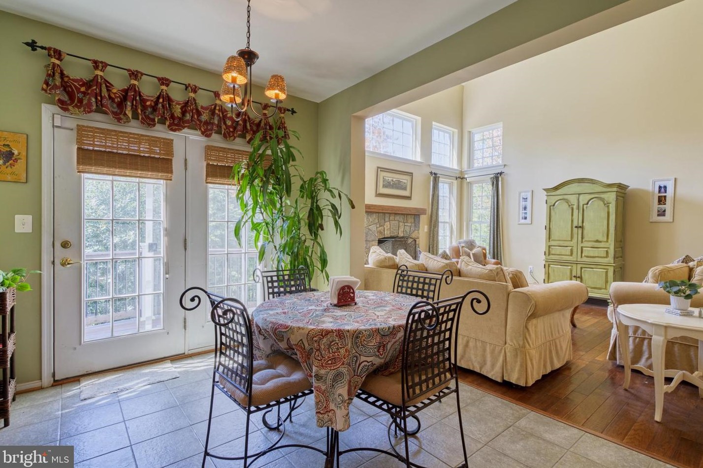 24765 Stone Pillar Dr, Stone Ridge VA  20105-2953 exterior