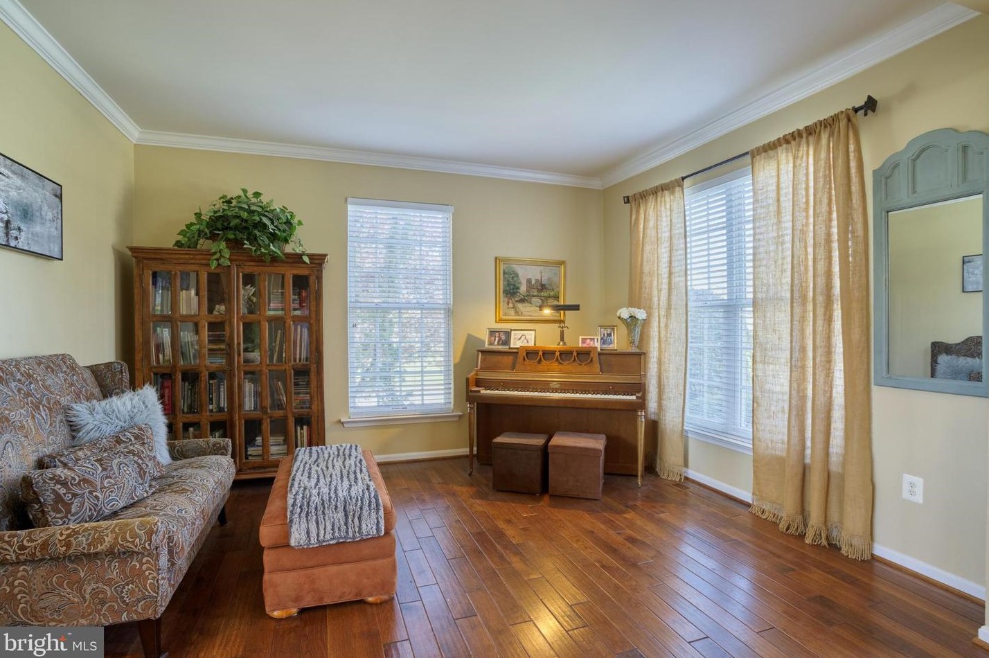 24765 Stone Pillar Dr, Stone Ridge VA  20105-2953 exterior