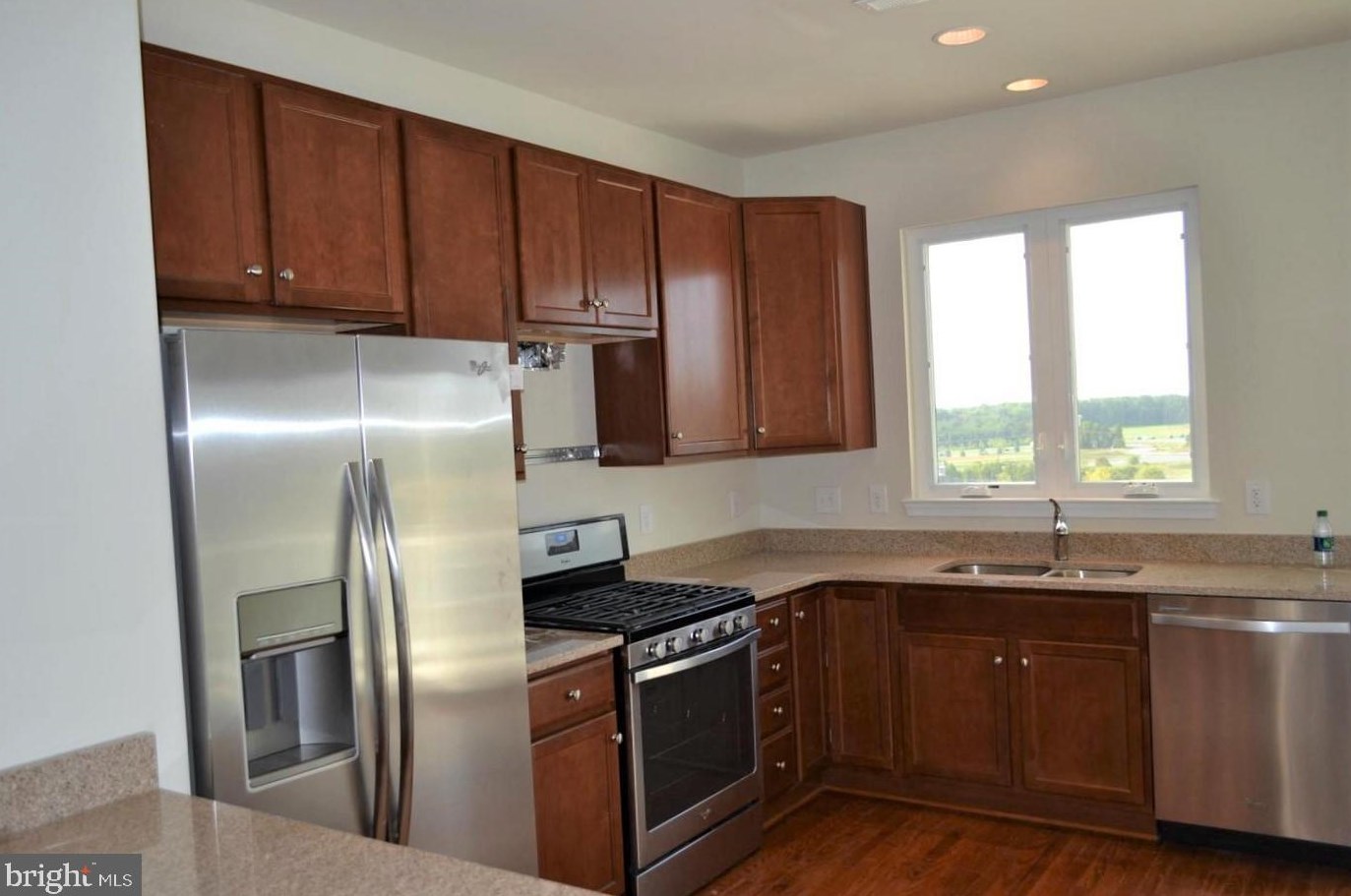 42638 New Dawn Ter, Ashburn VA  20148-8086 exterior