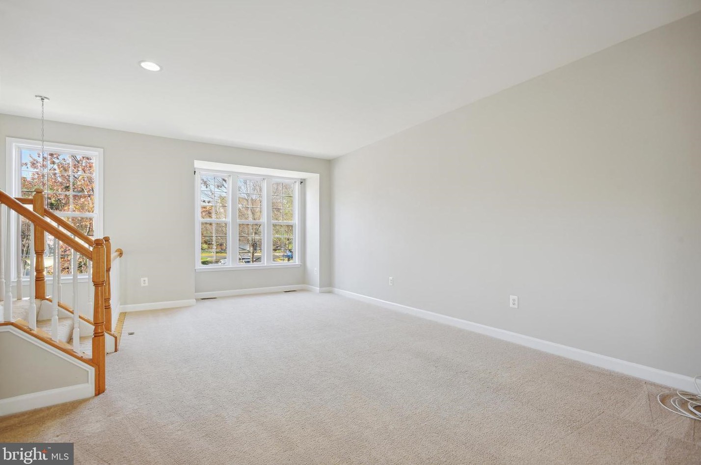 42489 Magellan Sq, Ashburn VA  20148-5609 exterior