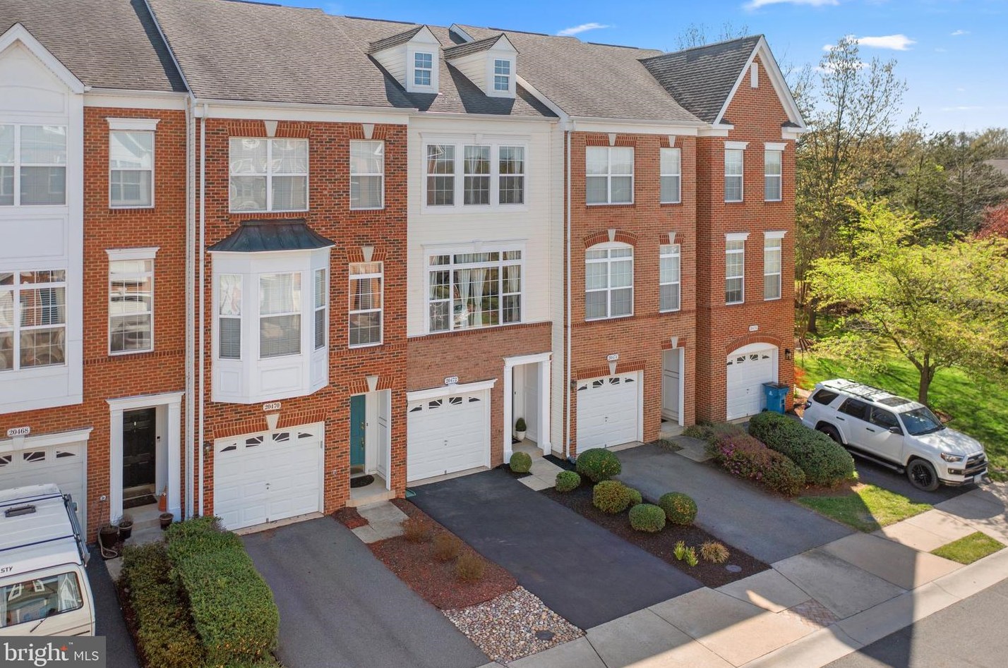 20472 Alicent Ter, Ashburn VA  20147-7016 exterior
