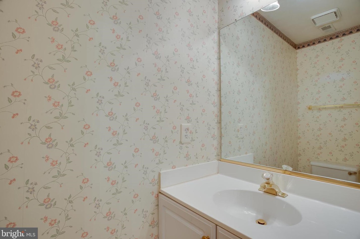 46523 River Meadows Ter, Dulles VA  20165-7217 exterior