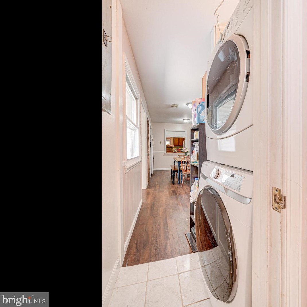 204 Joshua Ct, Dulles VA 20164-4622 exterior