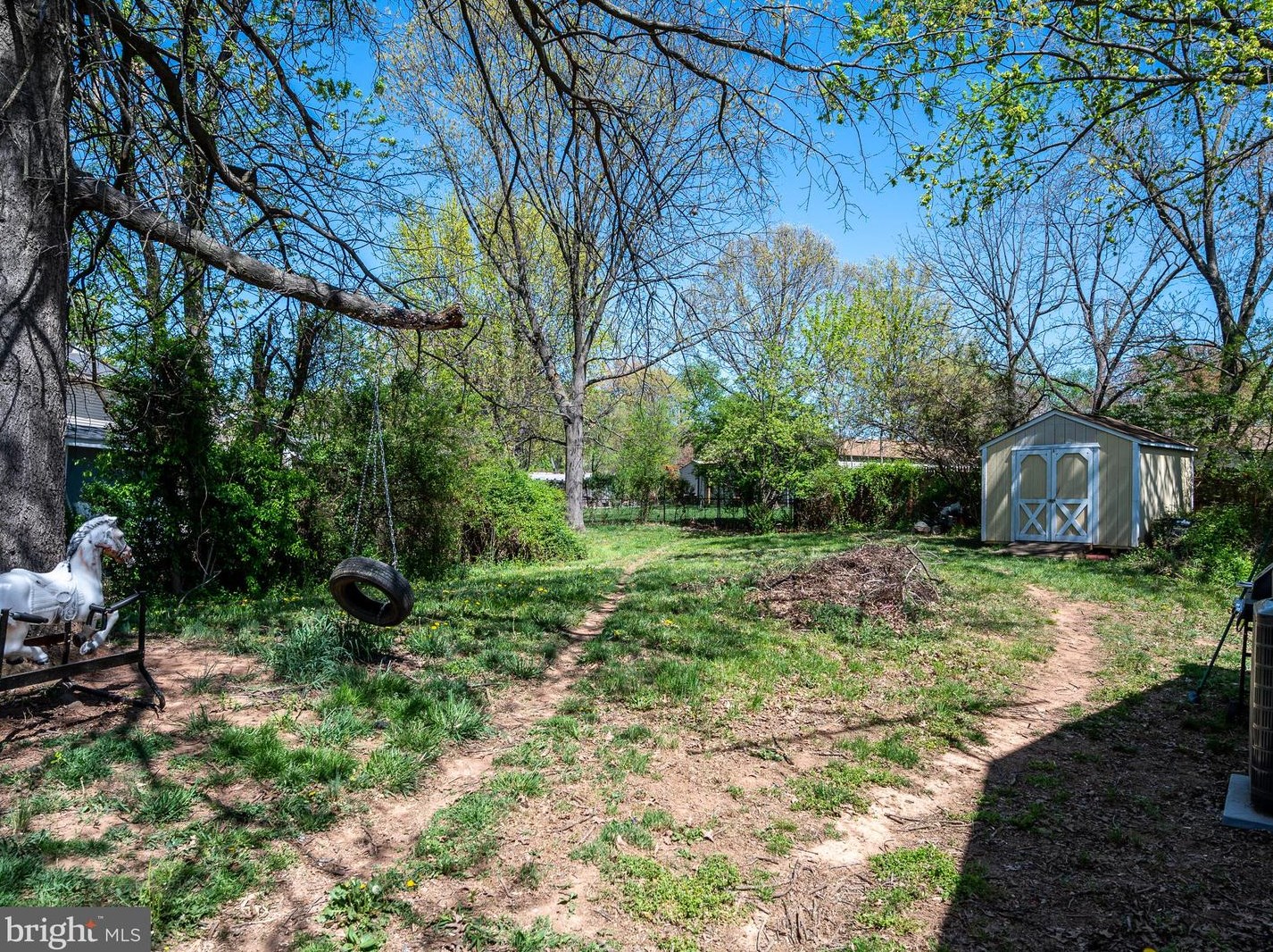 204 Joshua Ct, Dulles VA 20164-4622 exterior