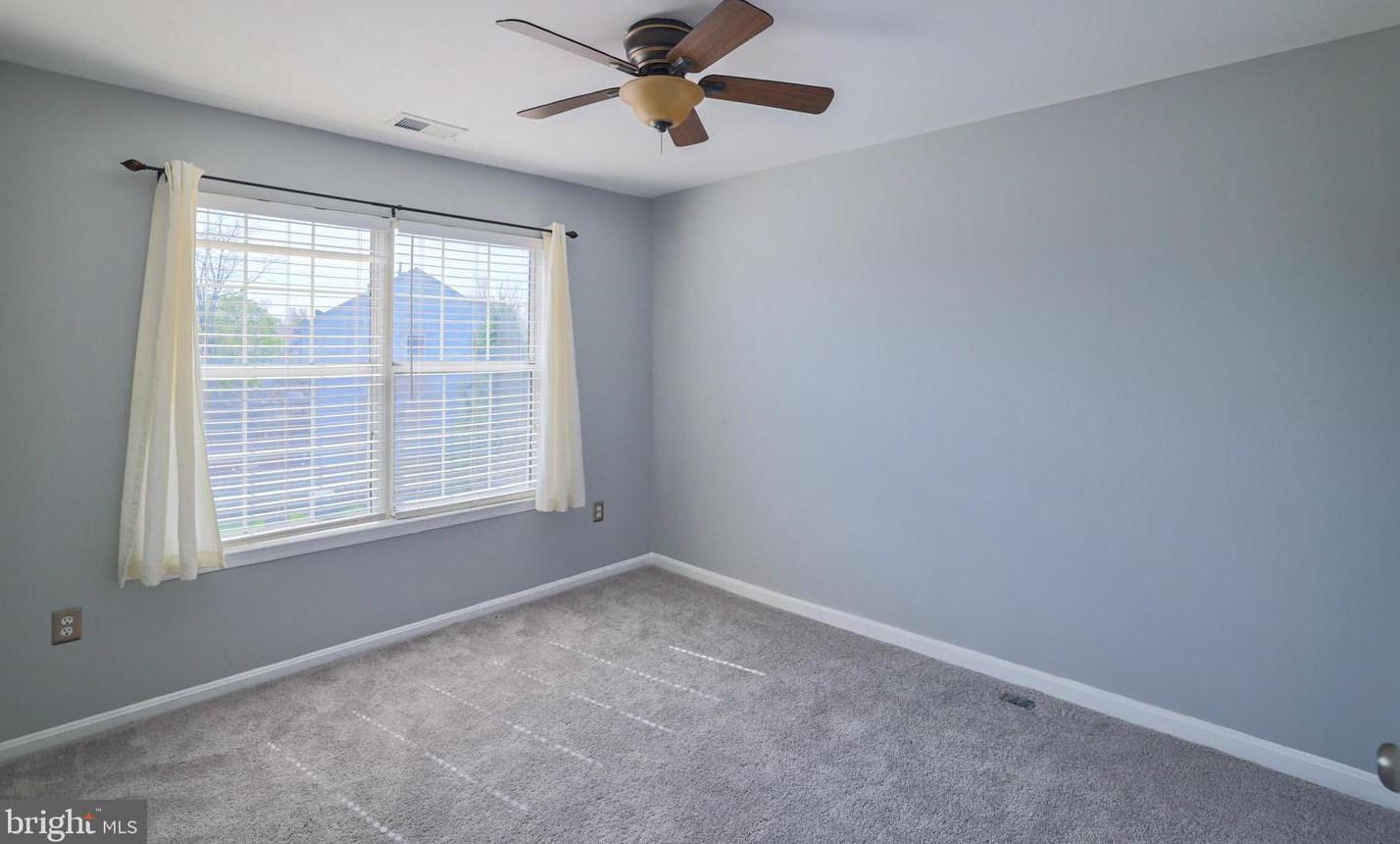 21782 Rockwood Ter, Dulles VA  20164-7035 exterior