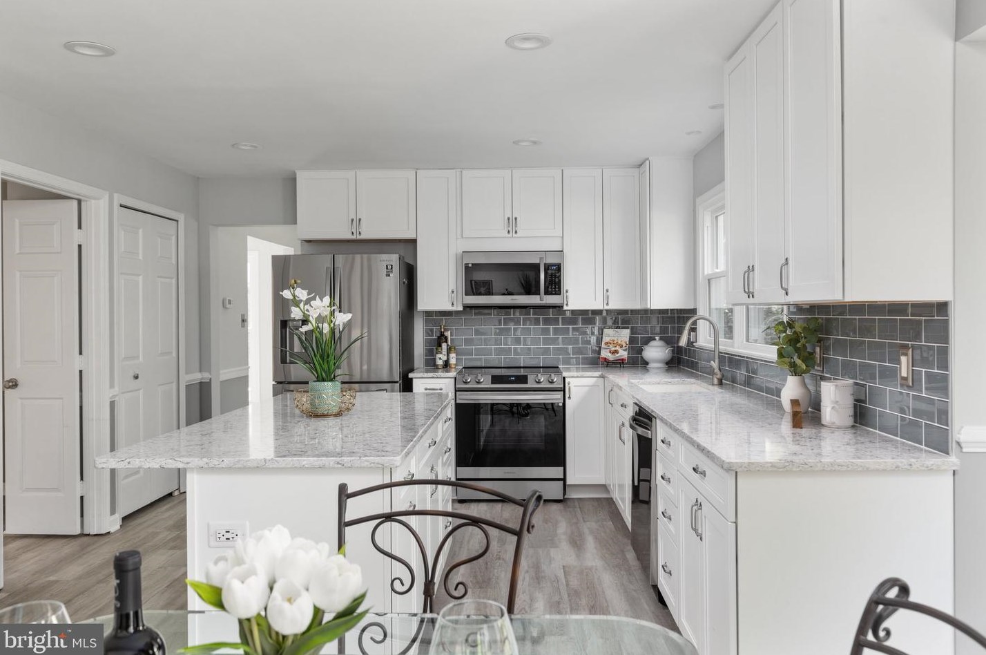 6 Crisswell Ct, Dulles VA exterior