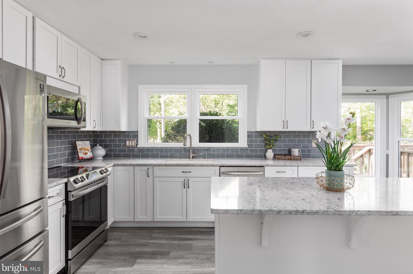 6 Crisswell Ct, Dulles VA exterior