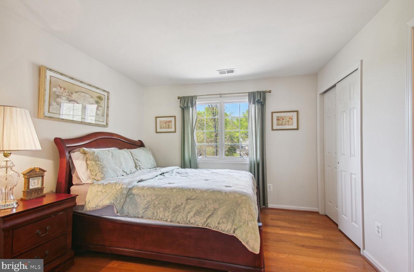 20559 Noland Woods Ct, Dulles VA  20165-3172 exterior