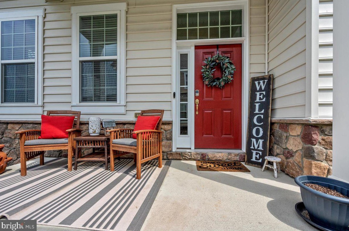 20874 Goose Preserve Dr, Ashburn VA  20148 exterior