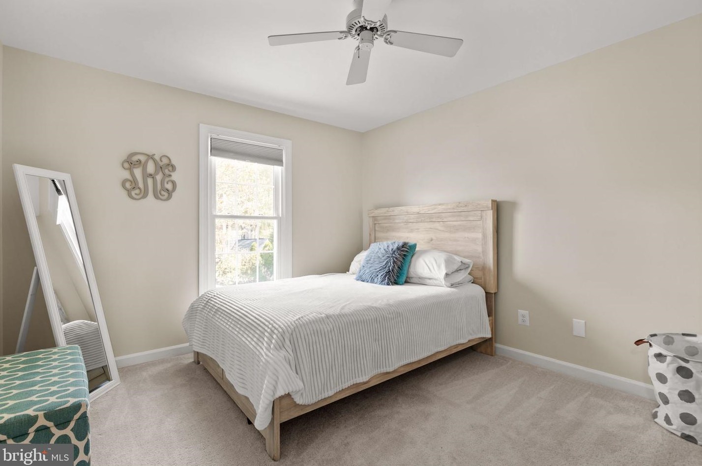 20808 Waterbeach Pl, Dulles VA  20165-7407 exterior