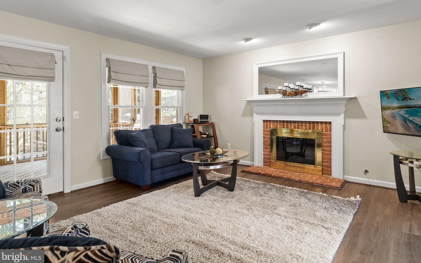 20808 Waterbeach Pl, Dulles VA  20165-7407 exterior