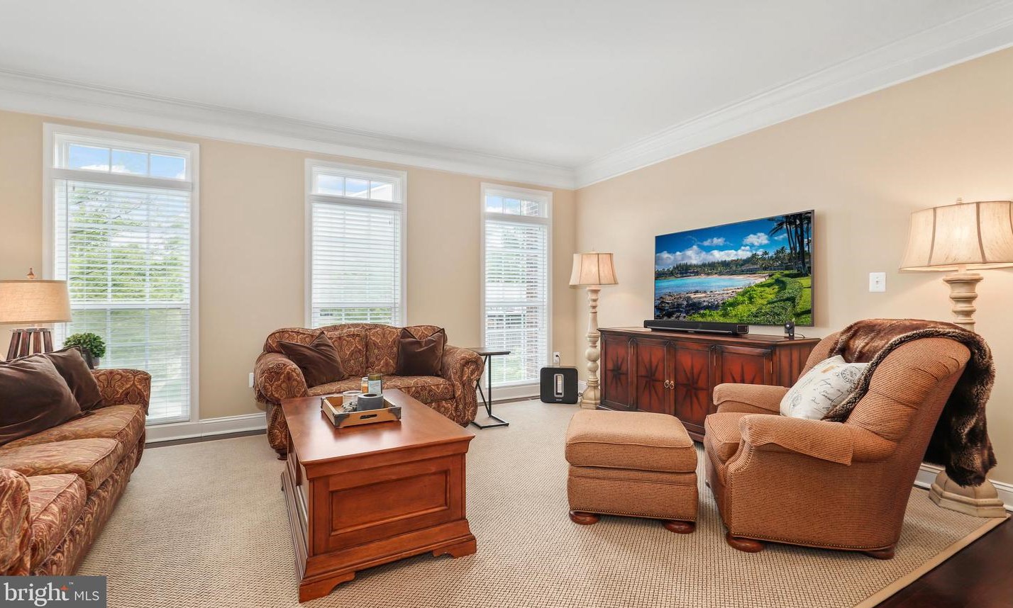 25546 Oak Medley Ter, Stone Ridge VA  20105-2665 exterior