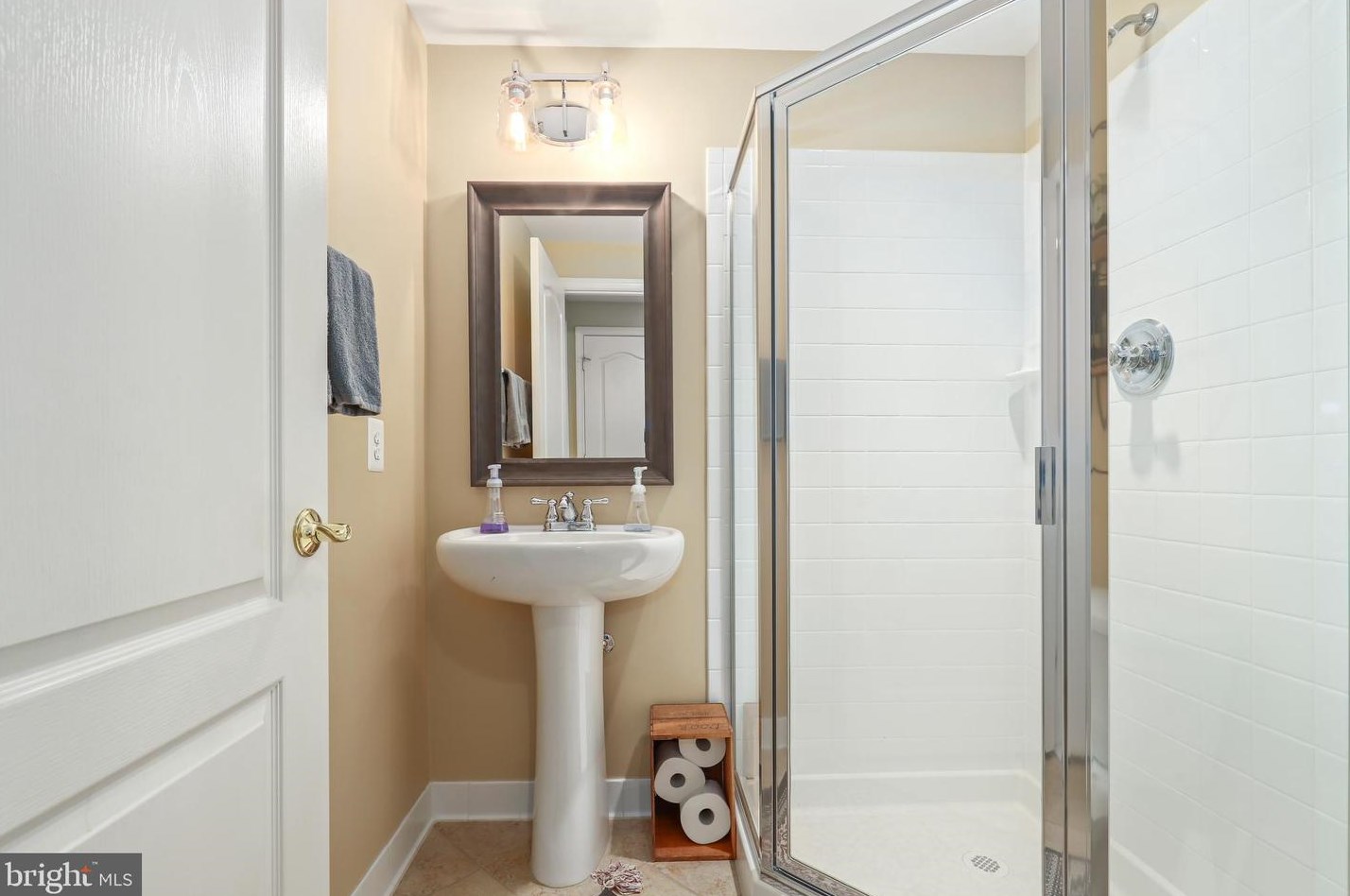 25546 Oak Medley Ter, Stone Ridge VA  20105-2665 exterior