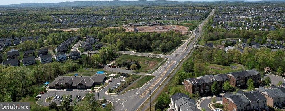 25546 Oak Medley Ter, Stone Ridge VA  20105-2665 exterior