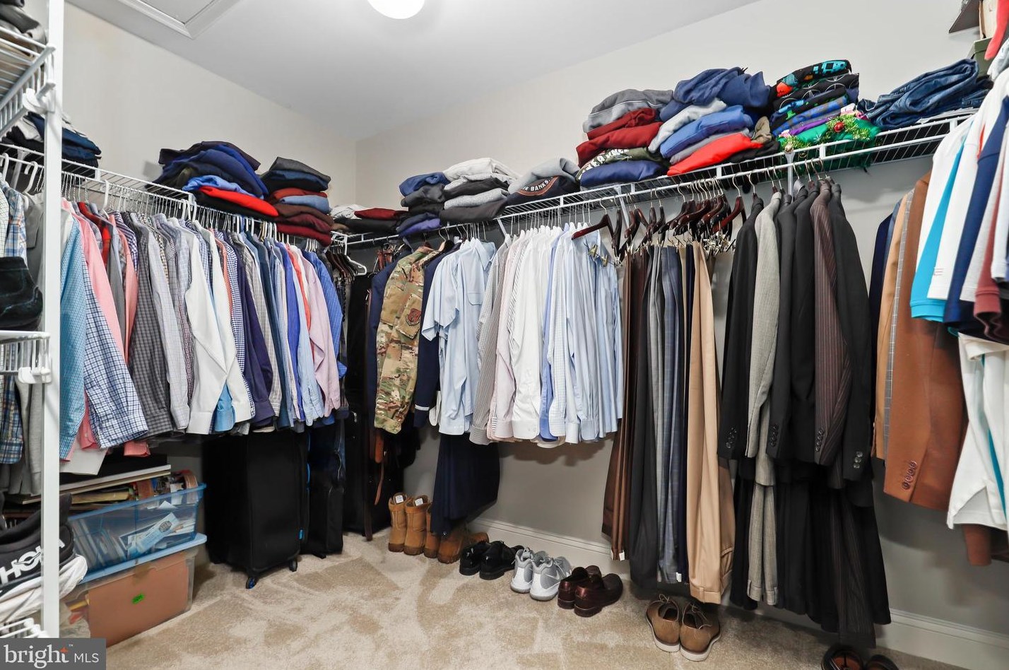 25546 Oak Medley Ter, Stone Ridge VA  20105-2665 exterior