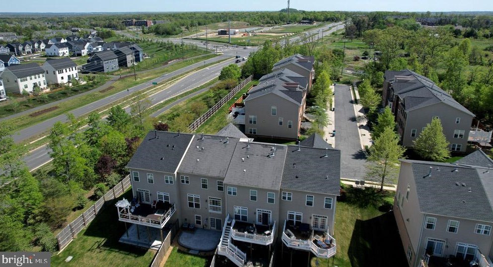 25546 Oak Medley Ter, Stone Ridge VA  20105-2665 exterior
