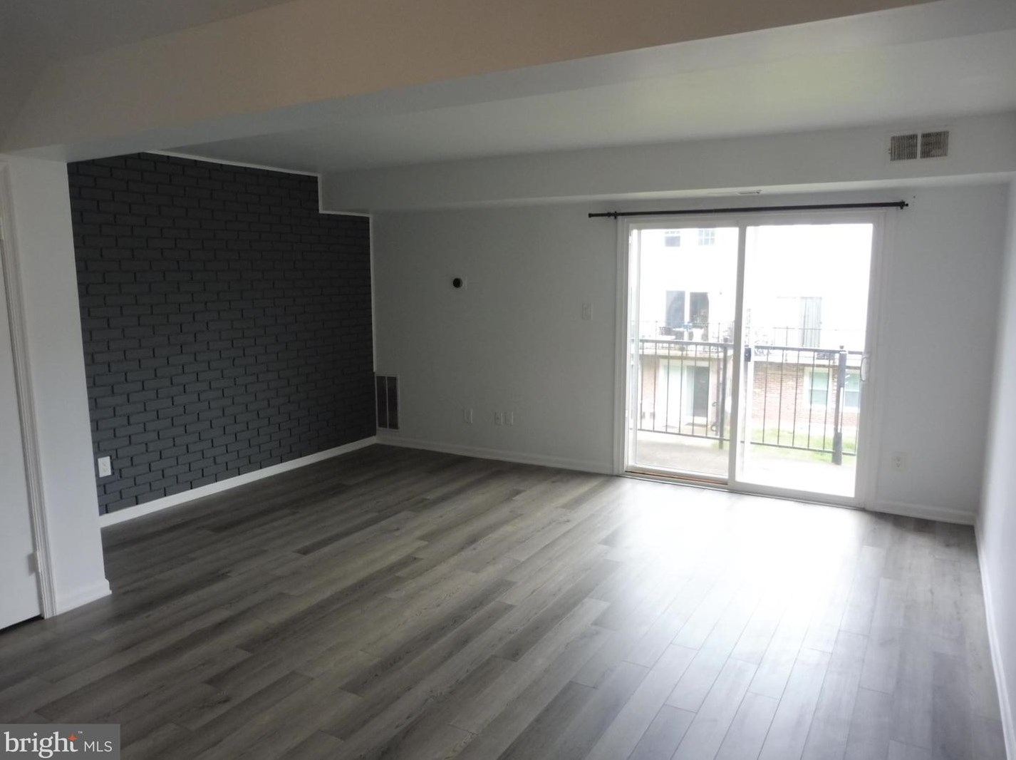 1030 Margate Ct, Dulles VA  20164-5209 exterior